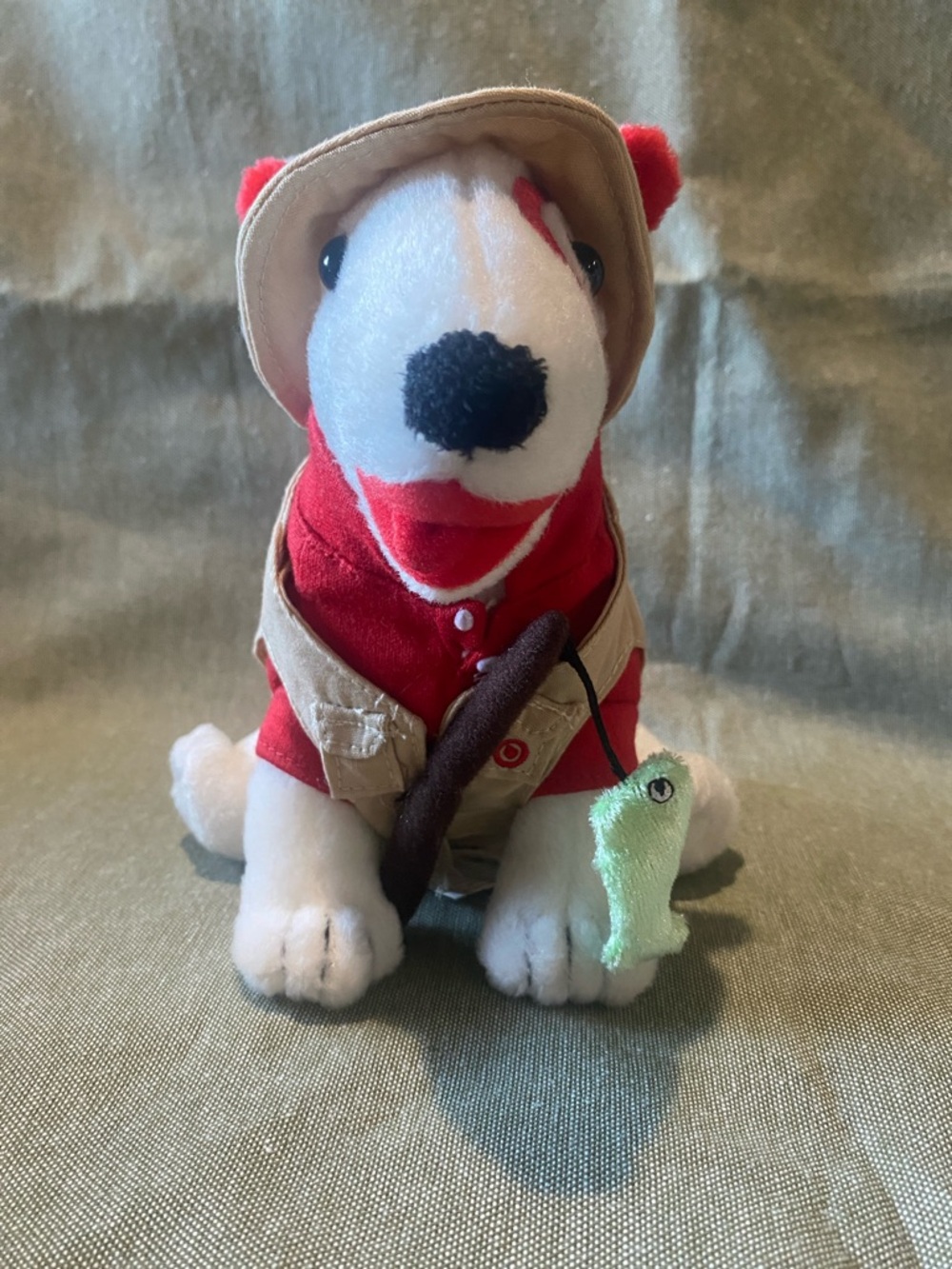 2009 Fishing Dog Toy in White & Red Bullseye collectible